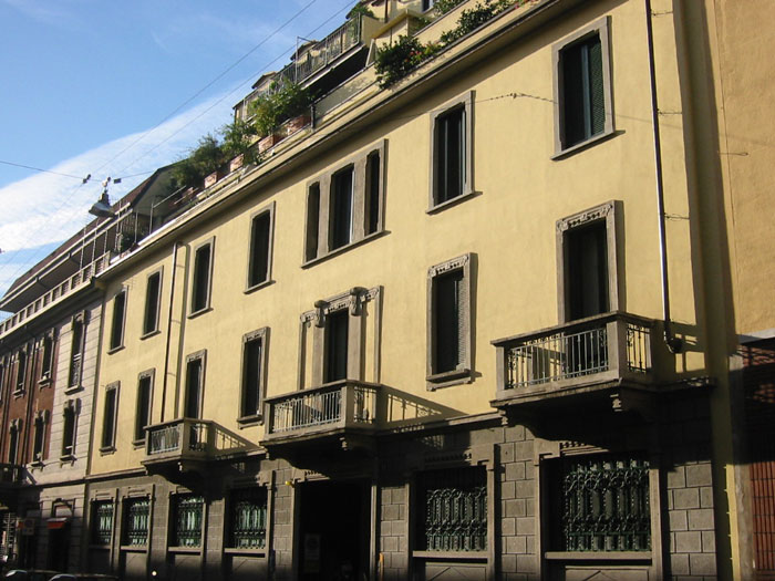 Ristrutturazione palazzina e loft via Lomazzo Milano