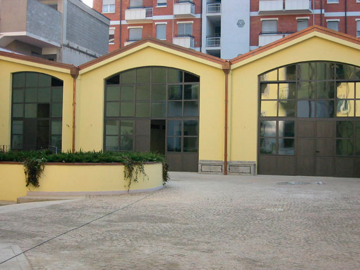 Ristrutturazione palazzina e loft via Lomazzo Milano